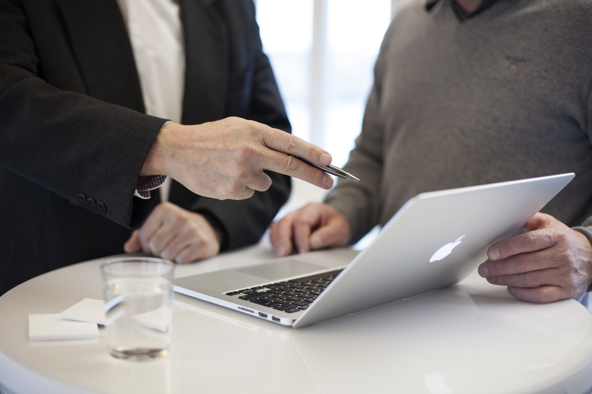consulting-3031678_1920 consulting-3031678_1920